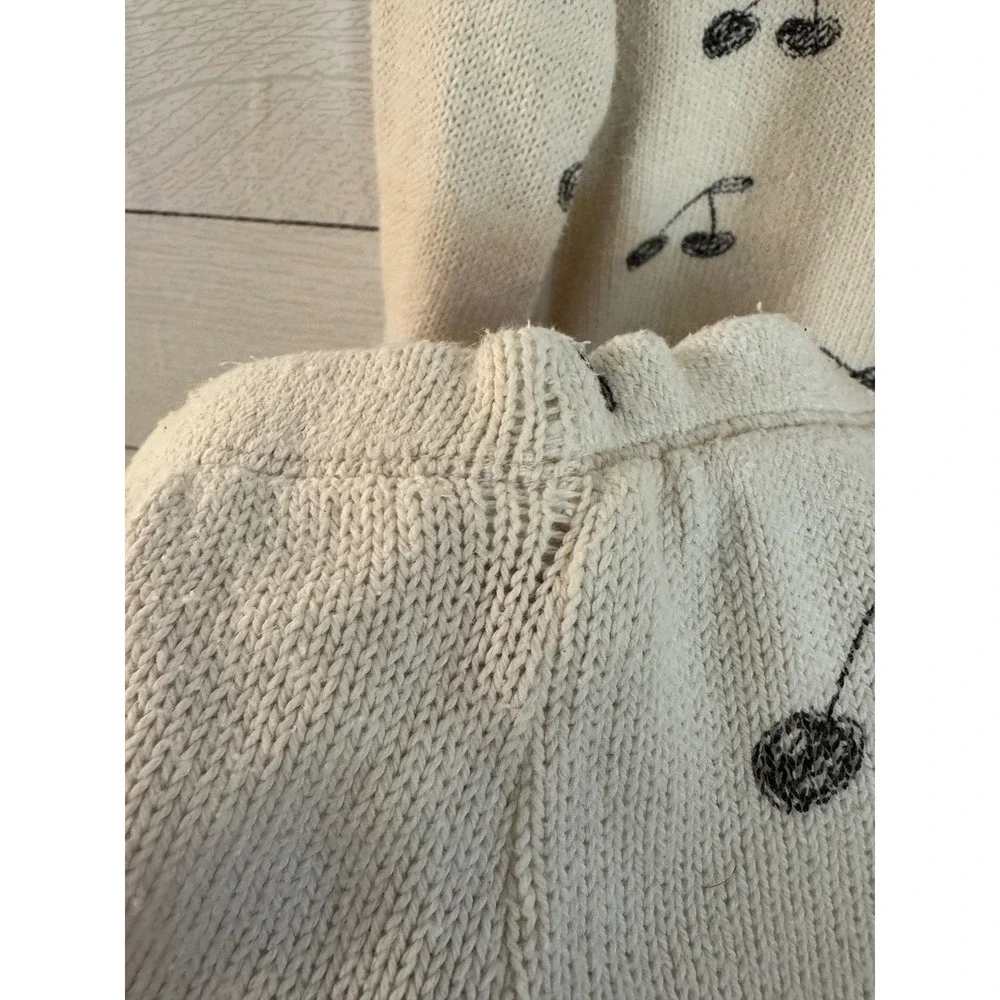 Zara Kids Cherry Print Knit Sweater and Shorts Set Cream Size 4-5 Years